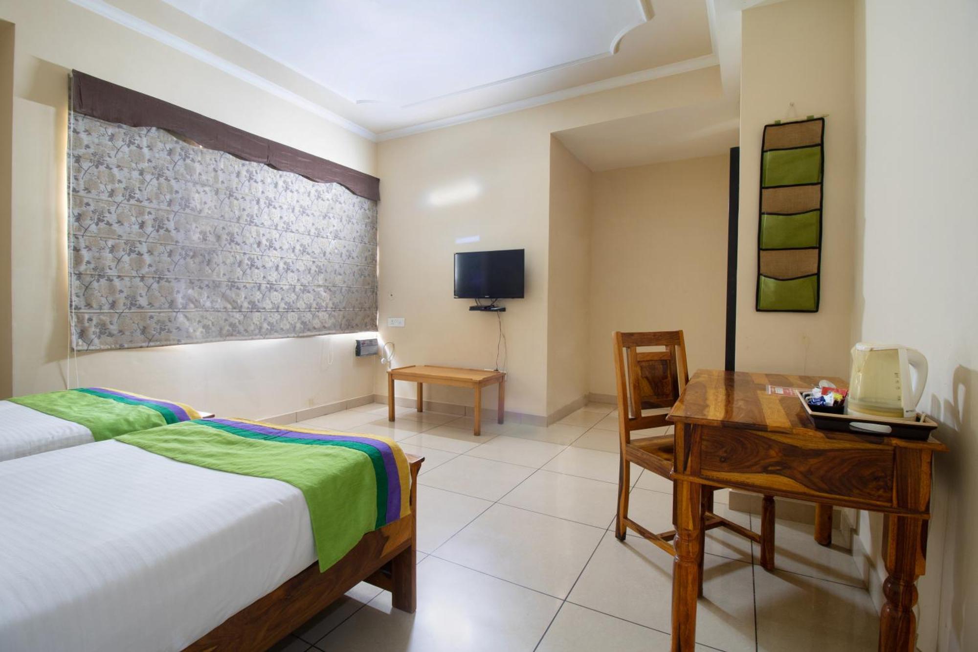 Treebo The Anchorage Malviya Nagar Hotel Jaipur Exterior photo
